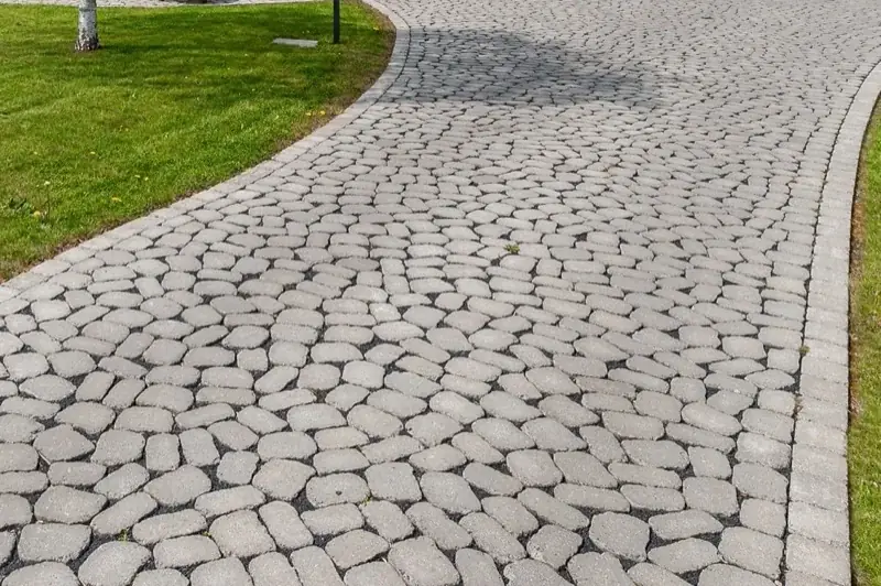 FCN Arena Ambiente Grau Mehrformat Pflaster